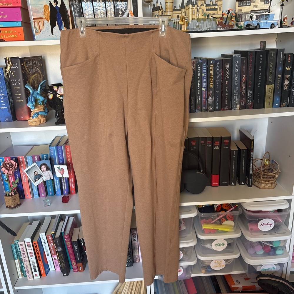 Old Navy Stretch Pants in Camel